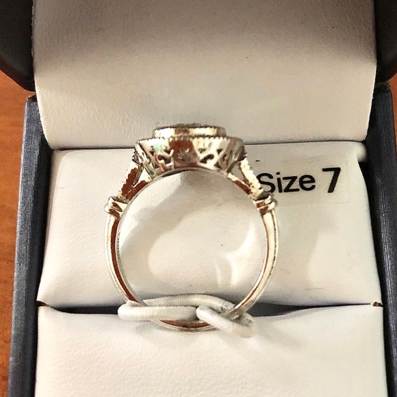 Sterling Silver ring - Picture 3 of 4